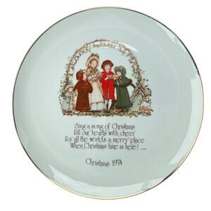 Vintage Holly Hobbie 1974 Christmas Plate Genuine Porcelain Japan Commemorative